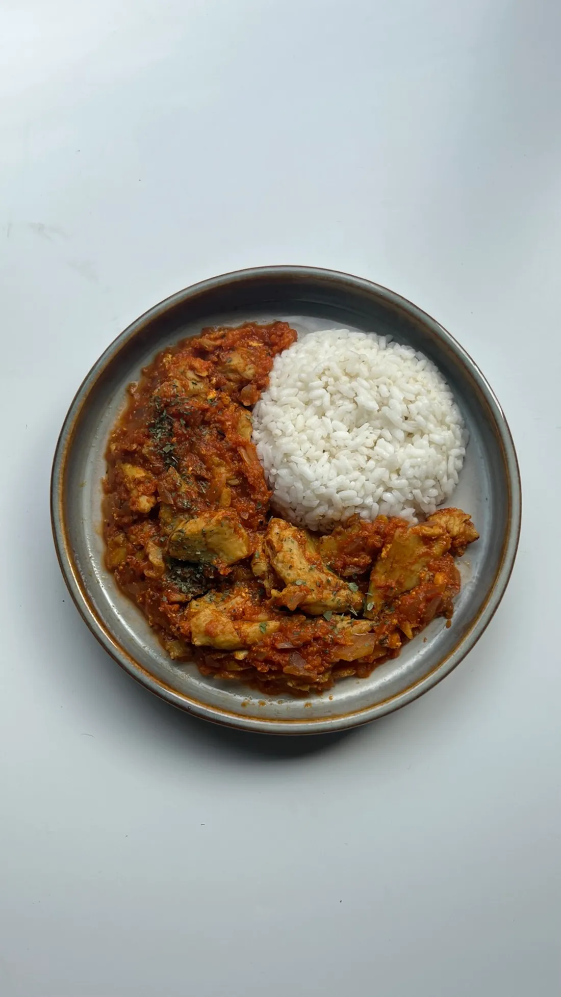 Foto de Pollo con tomate al curry